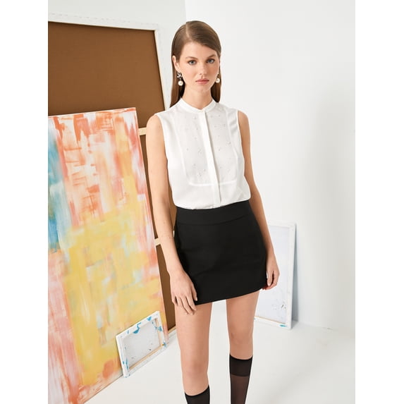 Sleeveless Mandarin Collar Pearl Detail Shirt