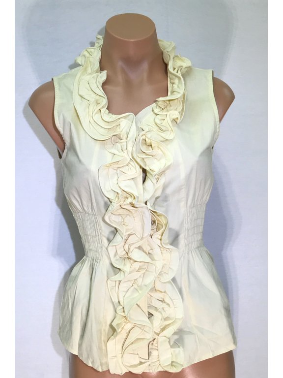 Sleeveless Ruffel Front Down Shirt