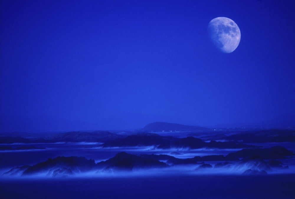 Slyne Head County Galway Ireland Seascape With Moon Canvas Art - Richard Cummins Design Pics (18 x 12)