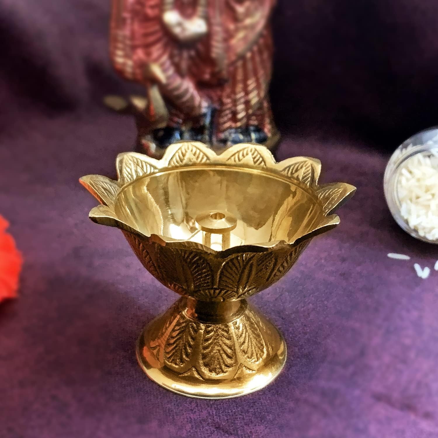Small Diya Deepak Diya Puja Item Religious Brass Oil Lamp for Pooja Indian Traditional Festival Diwali Decorations Decor Diya Lighting Accessories Gift Items Pooja Lanterns Lamps(Size:-2")(Golden)