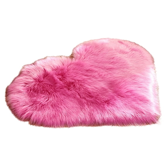 Small Heart Rug, 11.8x15.7 Inch Fluffy Decorative Mat, Soft Plush Door Mat, Small Decorative Rug, Machine Washable Rug, Bedroom Living Room Rug, Cozy Heart Shaped Mat for Home Room Decor