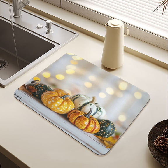 Small Pumpkins on The Door Drying Mat Diatomaceous Earth Super Absorbent Non-slip Rubber Sole Heat Resistant 230 Degrees Fahrenheit 15.711.8in