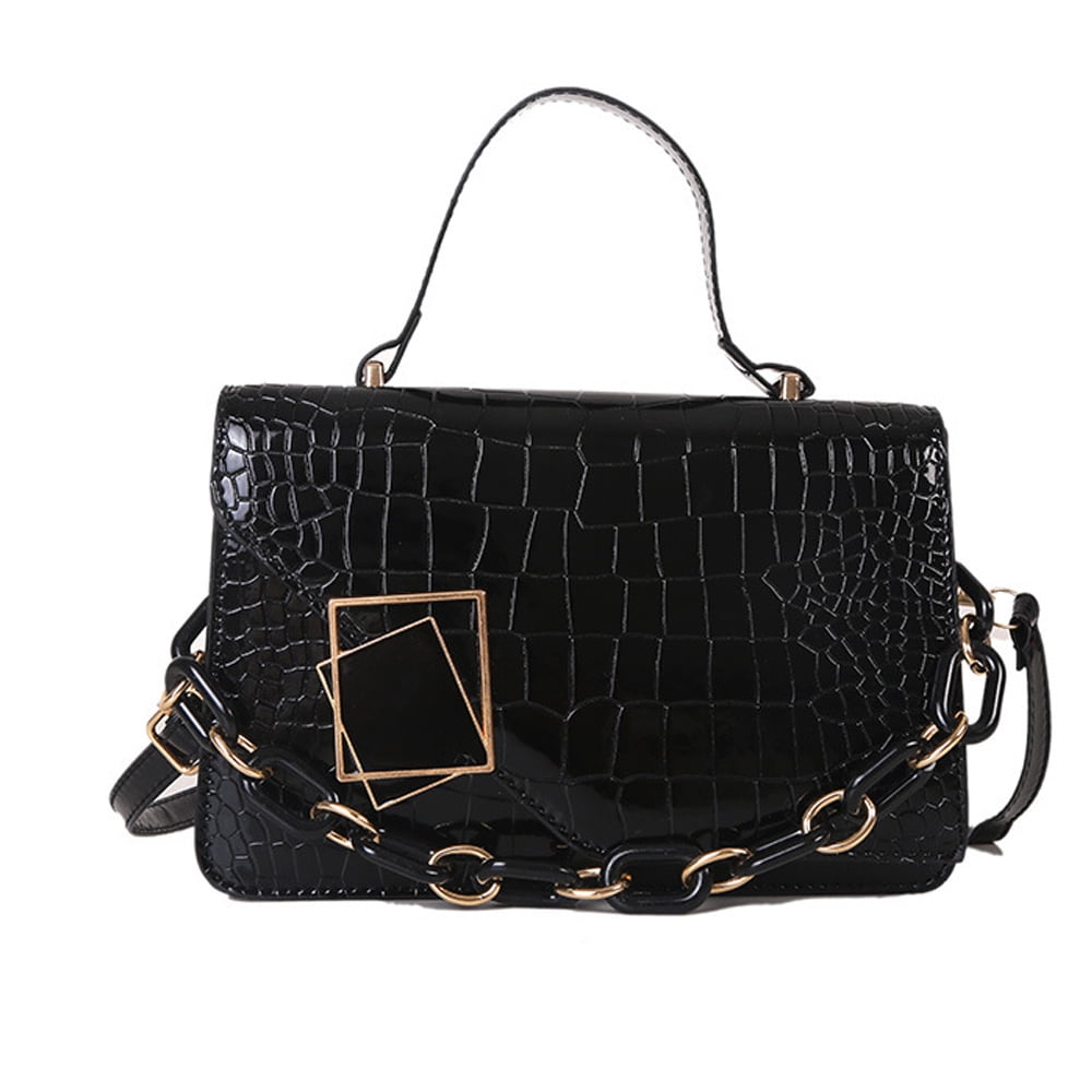 Small Purse Quilted Crossbody Bag for Women Gold Chain Clutch Purse