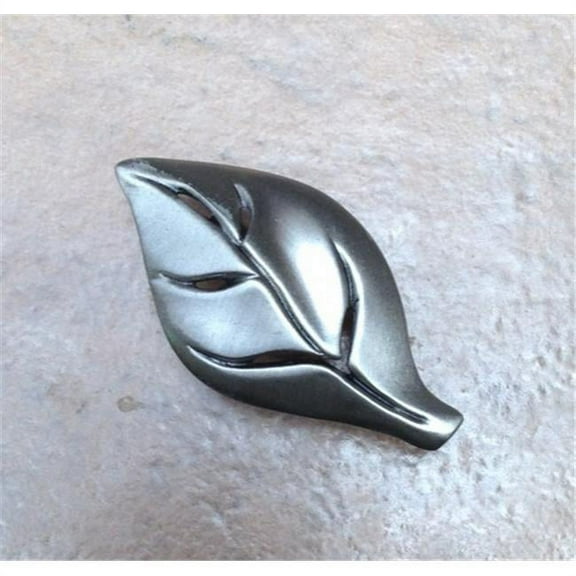 Small Smooth Leaf Knob- Satin