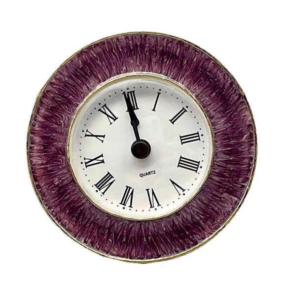 Small Table Clock with Enamel Color Metal Clocks Quiet Timekeeping