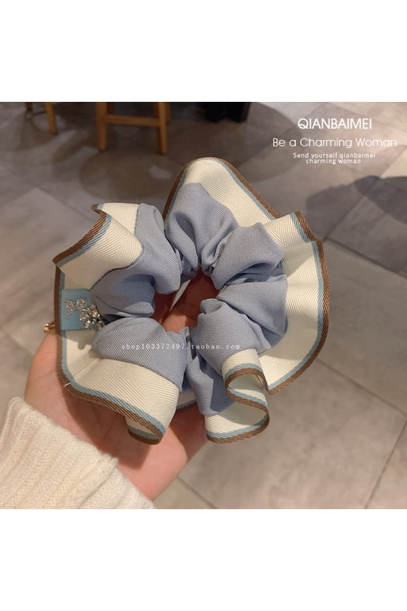 Small fresh fabric color-blocking scrunchie low ponytail at nape forest-style braided bun hair tie headband hair accessory