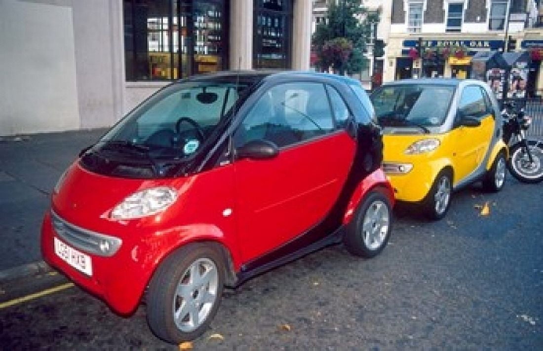 Smart Cars London England Canvas Art - David R Frazier DanitaDelimont (17 x 11)