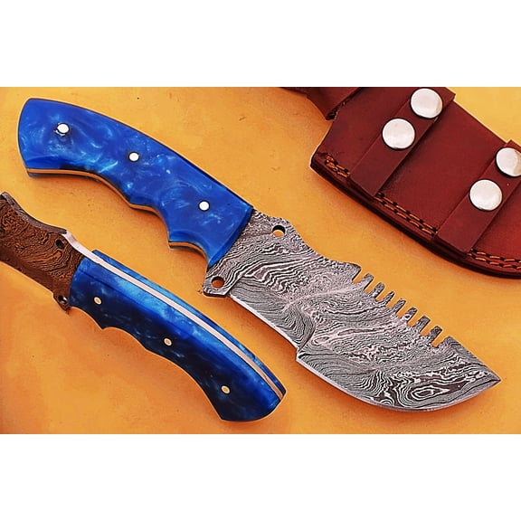 Smart & Sharp Custom Handmade Damascus Steel Hunting Knife/Tracker Knife SS-17352