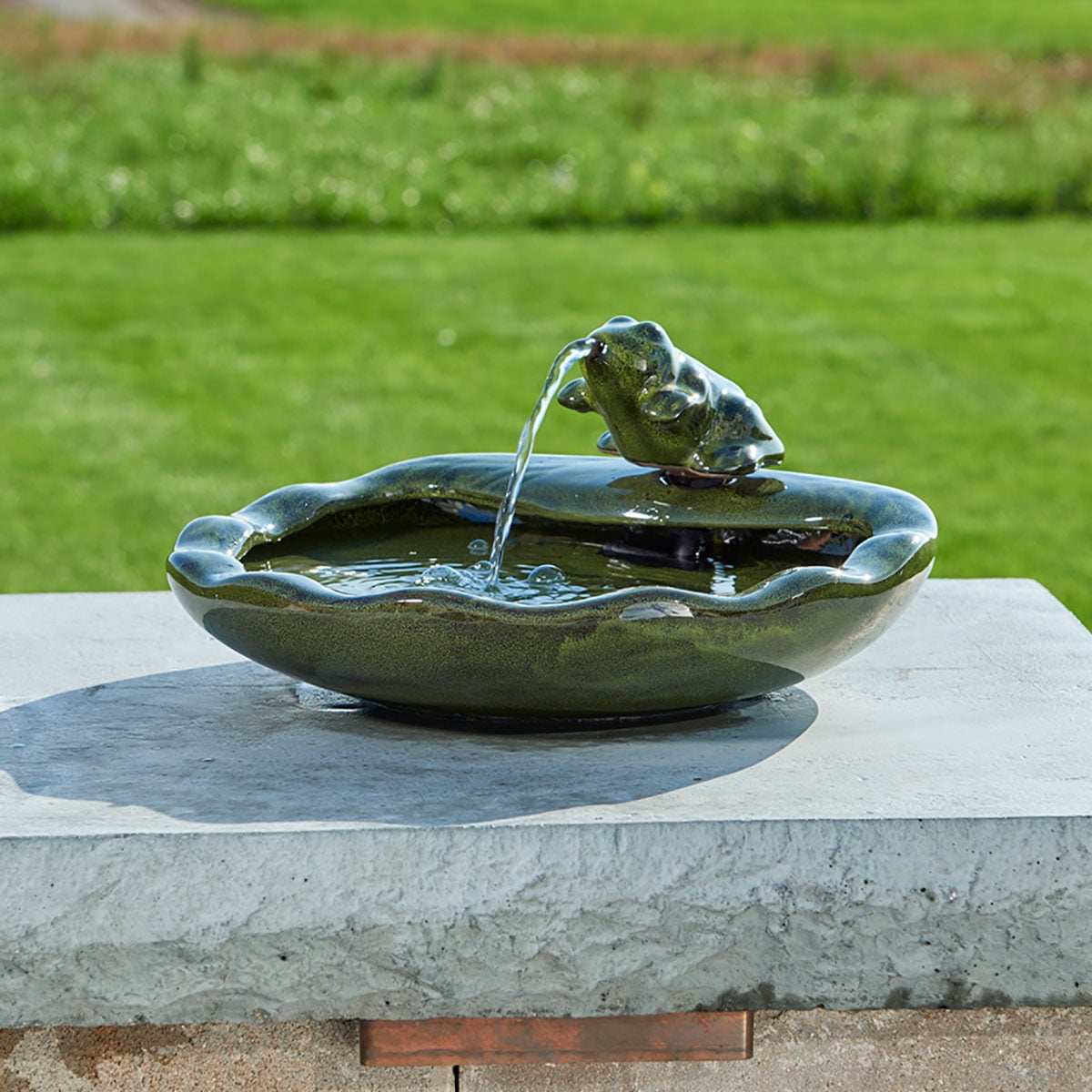 Green Glazed Ceramic Solar Powered Frog Tabletop Fountain