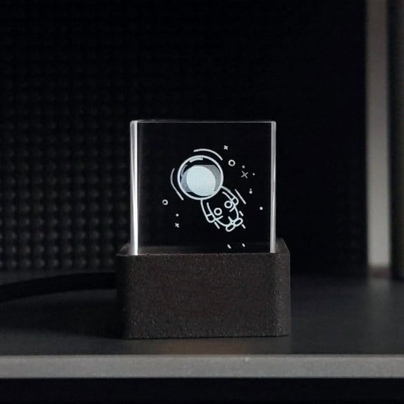 Smart WiFi Mini Weather Station Clock, Desktop Digital Clock with Color LCD Display for Real-Time Weather Forecast, Temperature & Humidity, Modern Tech Gadget for Home & Office