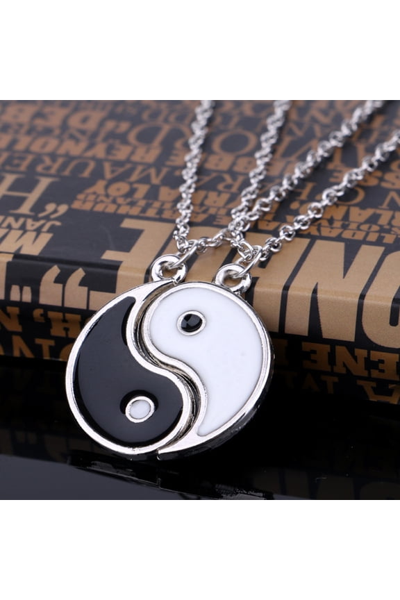 2Pcs Traditional Retro Couple Necklaces Great Gift Tai Chi Pattern Friendship Necklaces Fashion Jewelry