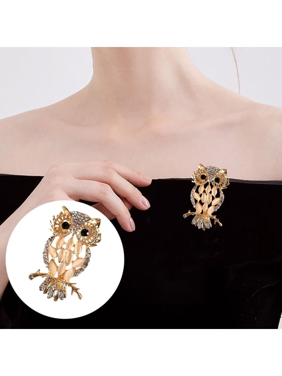 Brooch Golden Metal Owl Shape Brooch Pin with Warm Shell Texture 3D Design Rhinestone Inlay Badge Vintage Owl Accessory