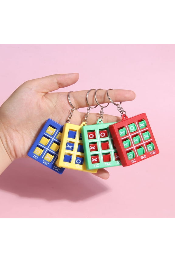 Keychain Chess OX Game Key Chain Pendant Lightweight Portable Puzzle Game Key Ring for Children Adults
