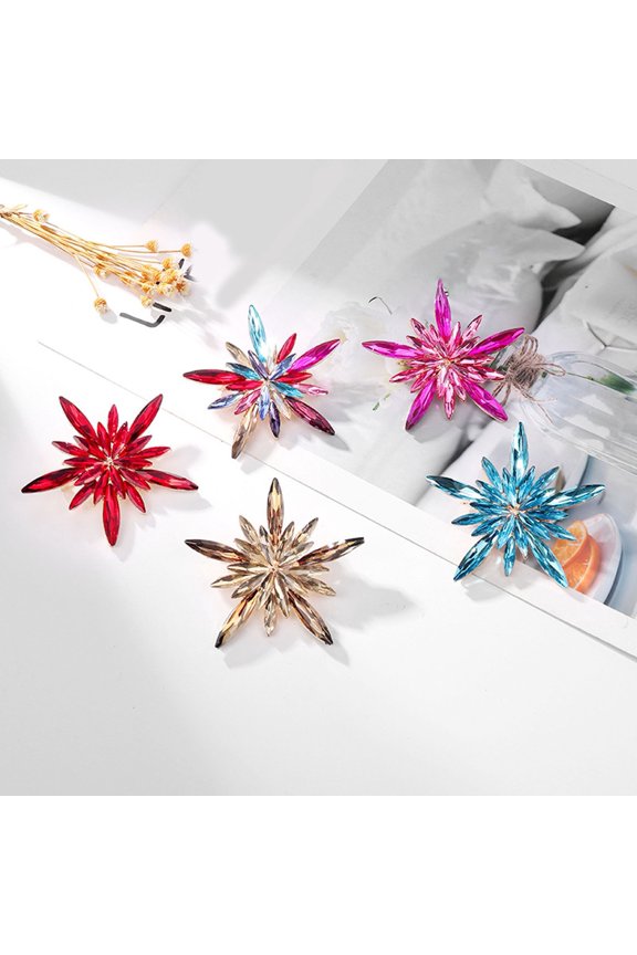Shining Rhinestones Brooch Pin Fine Workmanship Colorful Irregular Star Shape Pin Costume Accessories