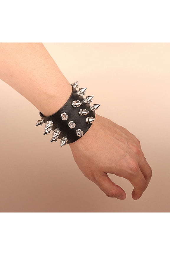 Unisex Bangle Retro Punk Gothic Style Rivet Decor Artificial Leather Exaggerated Hippie Rock Singer Wrist Bangle Club Party Performance Jewelry Wristband