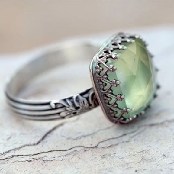 SmartBy Vintage Women Rectangle Faux Emerald Gemstone Inlaid Finger Ring Jewelry Gift