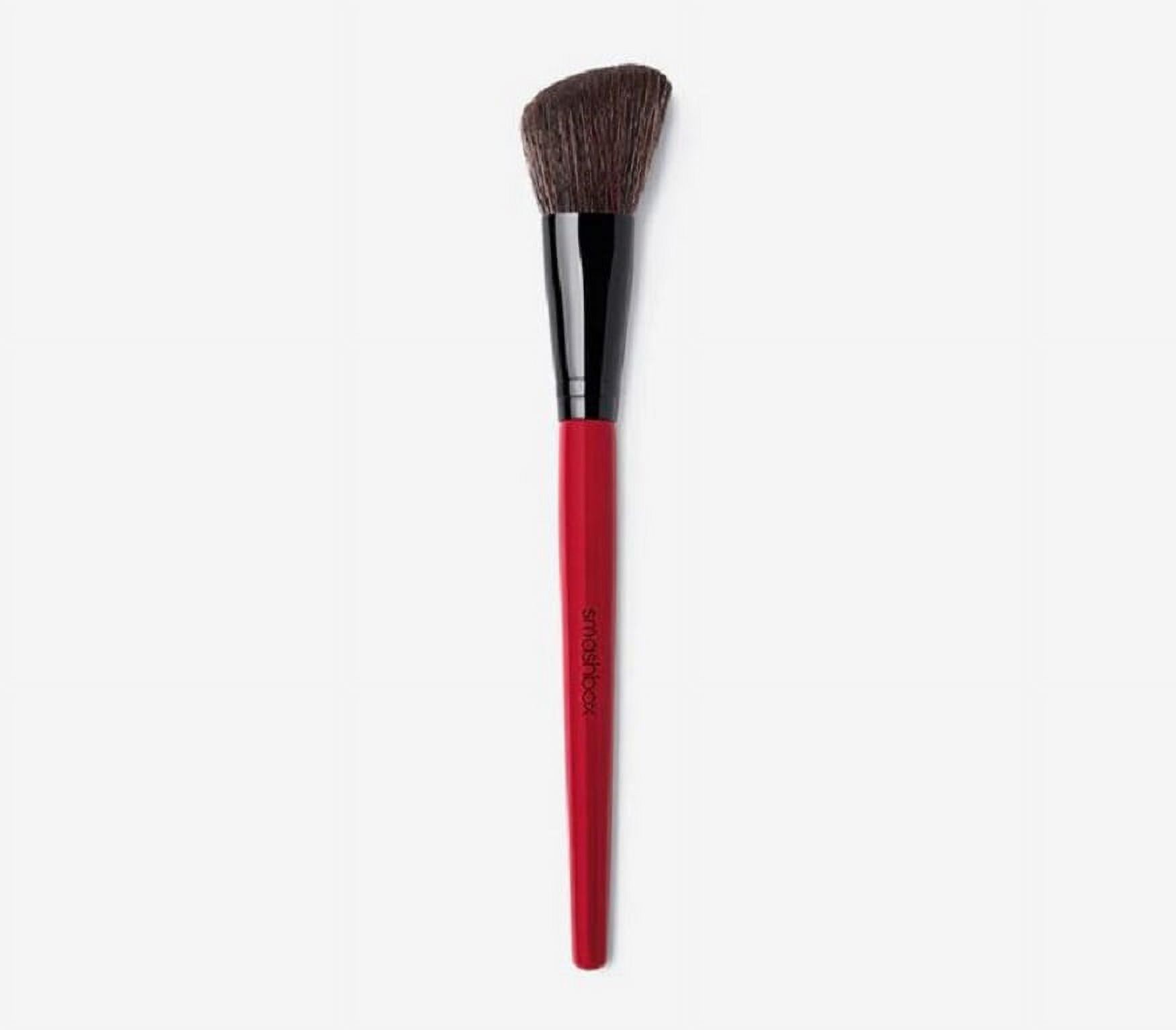 Smashbox Angled Blush Brush with HighTech Synthetic Fibers Retain