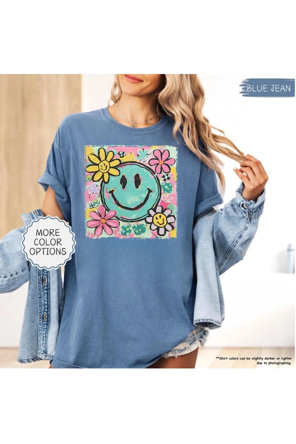 Smile Face Flower Smiley Graphic Tee, Retro Floral Happy Face Design Comfort Colors Unisex Cotton T-Shirt, Size S-3XL