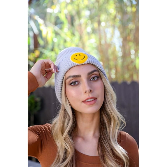 Smiley Face Ribbed Beanie ?