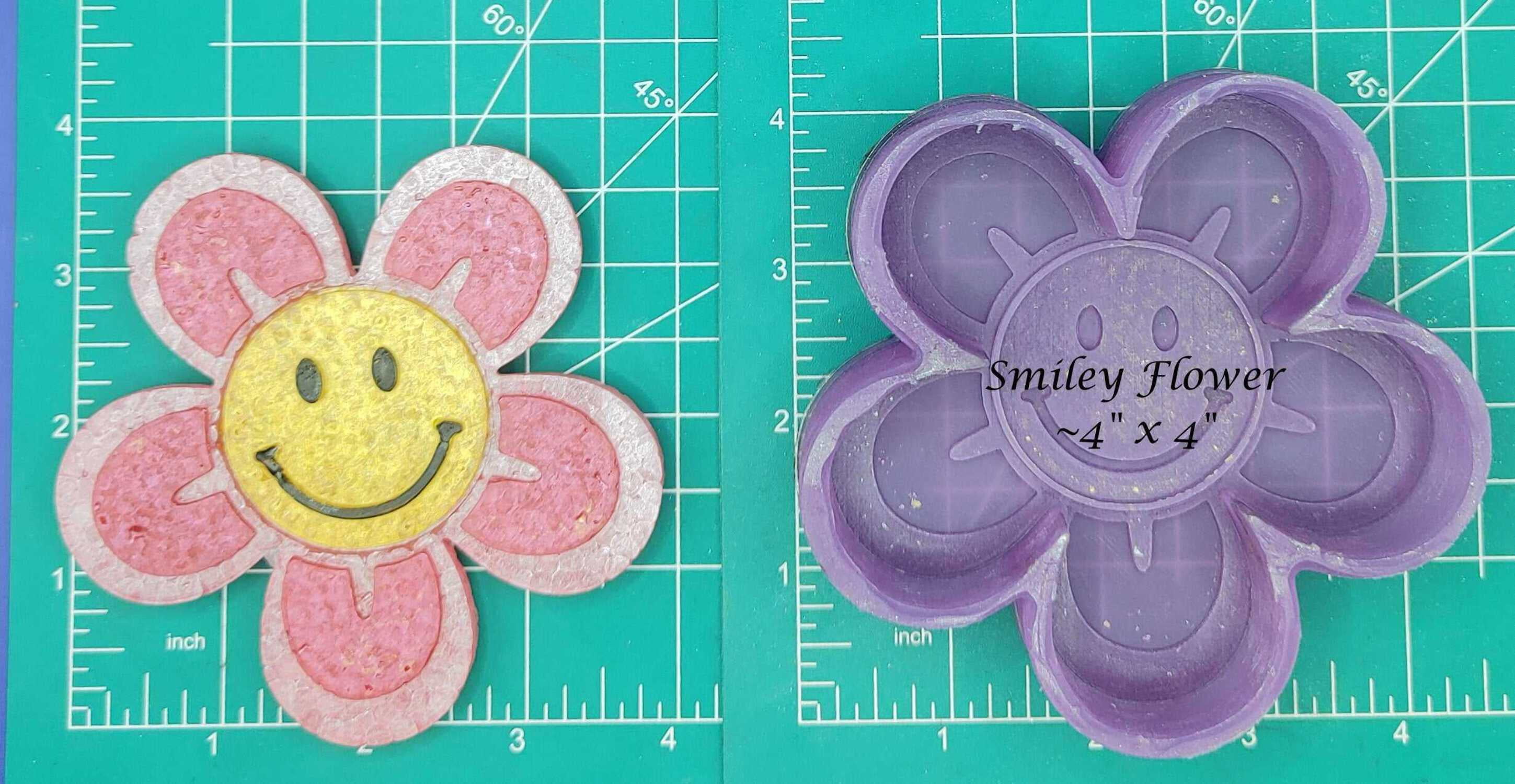 Smiley Flower Silicone Freshie Mold