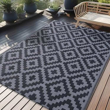 Smiry Outdoor Rugs 5'x8' for Patios, Waterproof Plastic Straw Rugs, Reversible Mats for RV, Deck, Porch, Picnic, Black and Grey