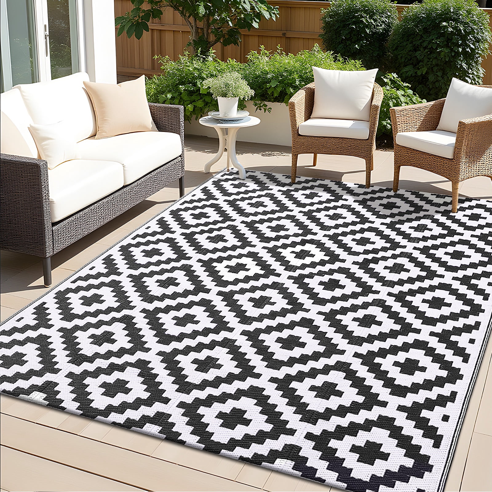 Smiry Outdoor Rug 5x8, Waterproof Reversible Plastic Outdoor Mat, Indoor Outdoor Rugs for Patio, RV, Deck, Porch, Black & White