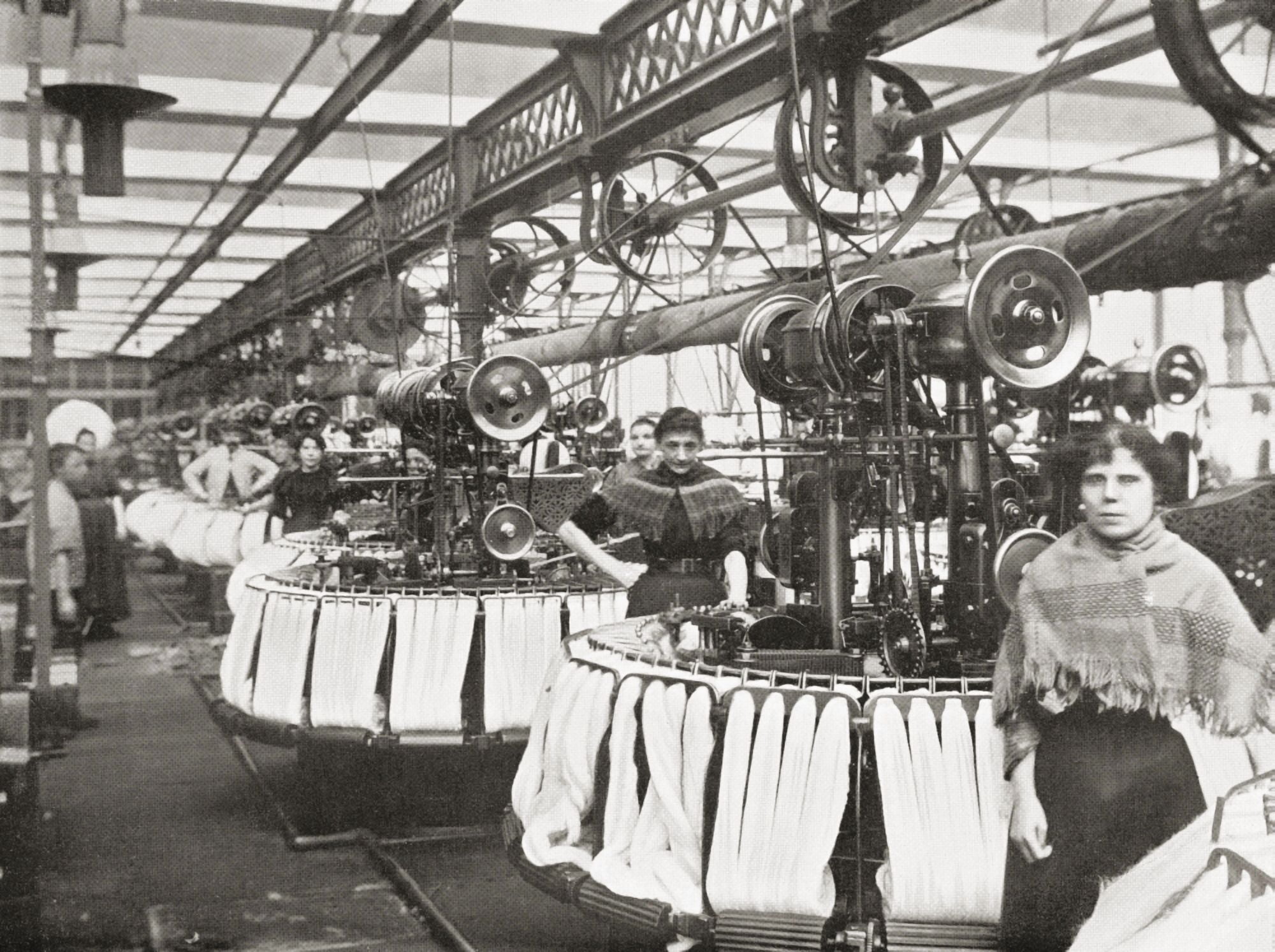 Smiths Woolcombing Works Bradford West Yorkshire England Workers In The Late 19Th Century From Picturesque History Of Yorkshire Published C1900 Canvas Art - Ken Welsh Design Pics (17 x 12)