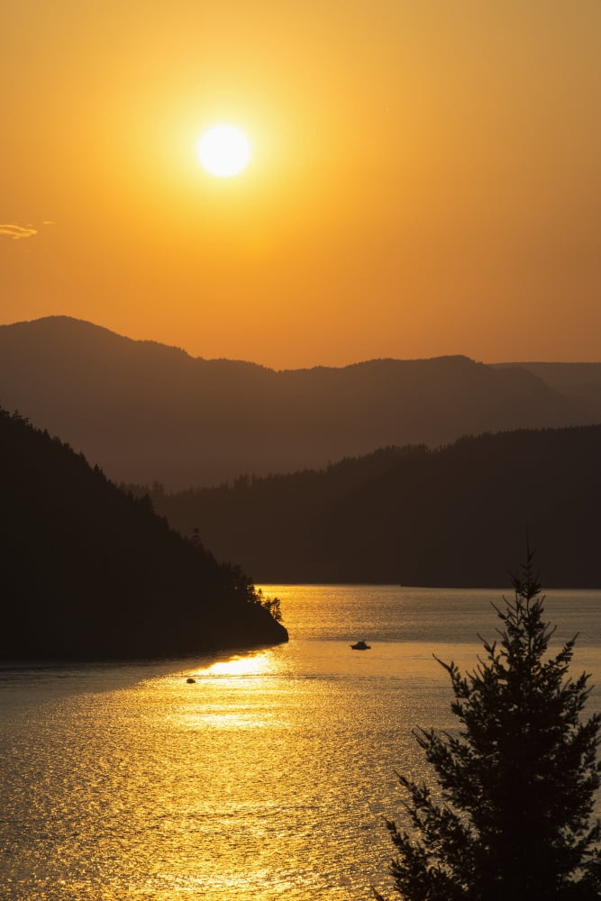 Smoke from BC wildfires adds colour to the sunset over Howe Sound British Columbia Canada Canvas Art - Bill Collins Design Pics (12 x 19)