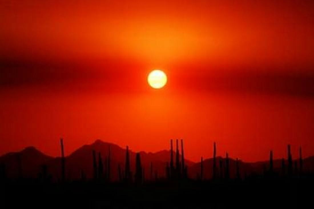 Smokey Sunset Canvas Art - Douglas Taylor (24 x 36)