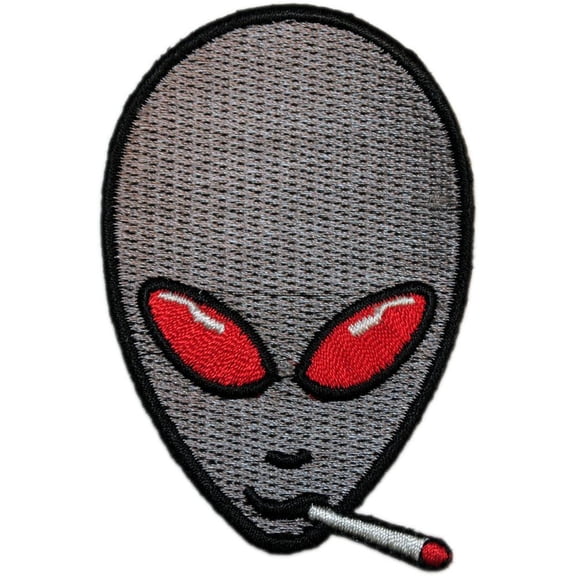 Smoking Alien Patch 3"