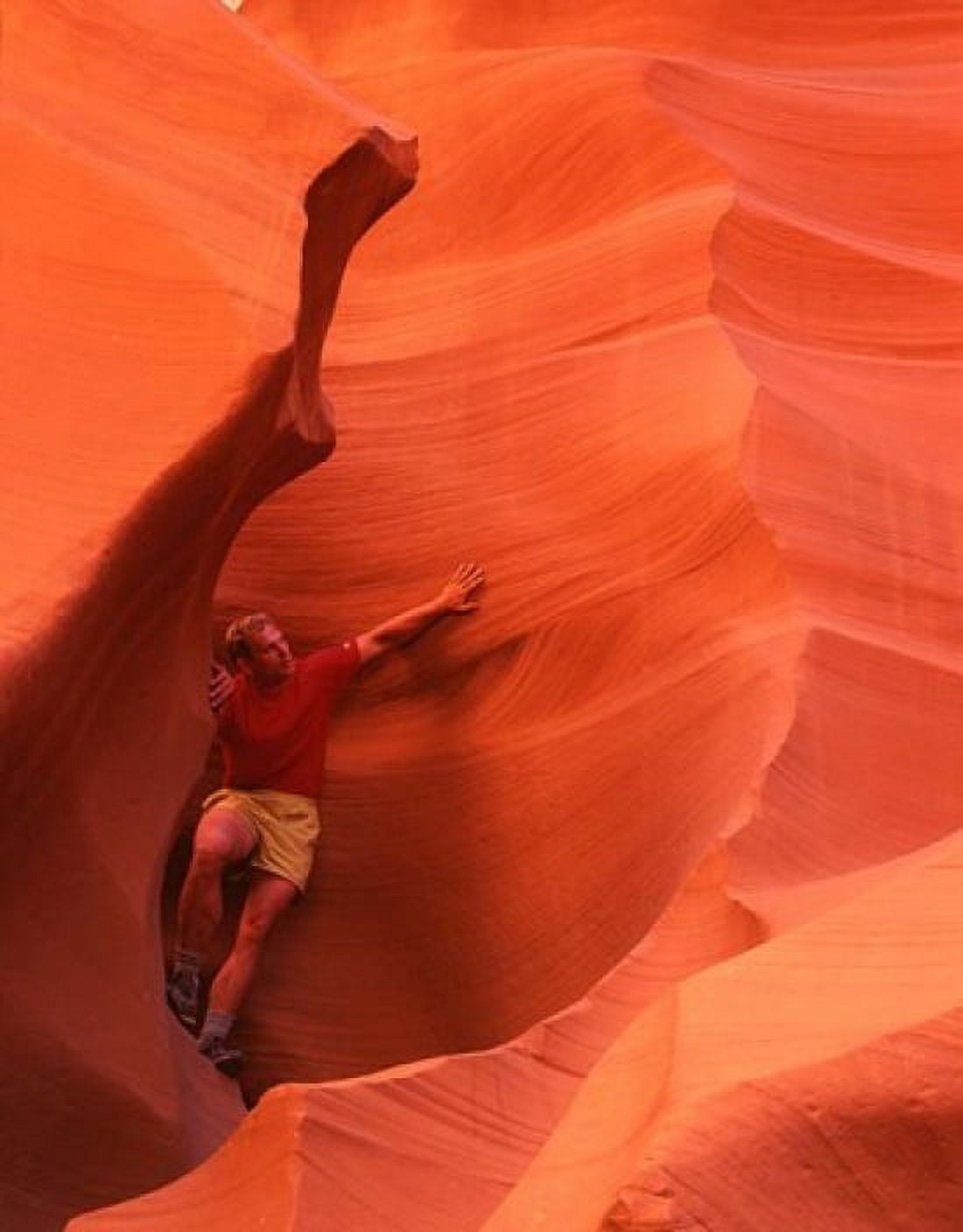Smooth Sandstone Travel Lower Antelope Canyon Arizona Canvas Art - Howie Garber DanitaDelimont (27 x 35)