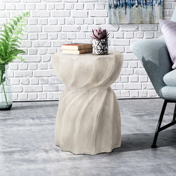 Smooth concrete side table in grey color / Great for sectional seating outdoors