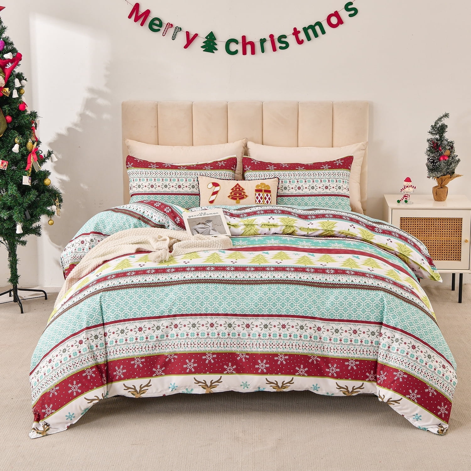 Merry Super King Size Christmas Quilt/Duvet Cover Set main image 1