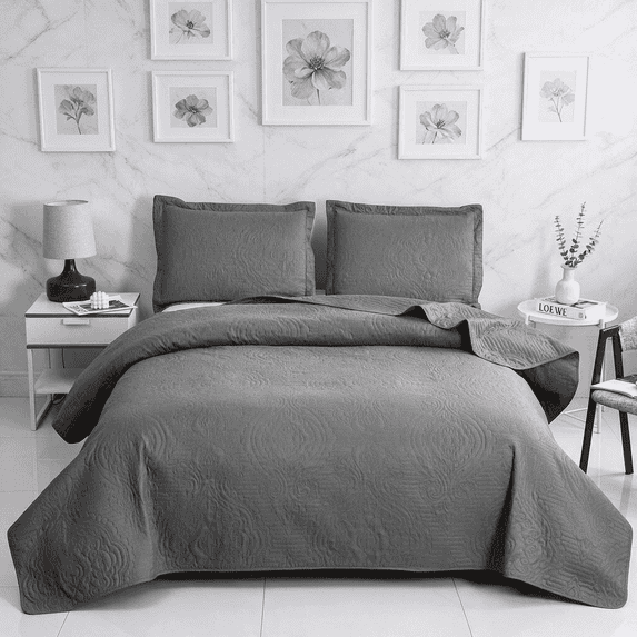 Smuge Ultrasonic Quilt Set, Reversible Lightweight Soft Microfiber Bedspread Coverlet, Solid Dark Gray, 3 Piece Set (1 Bedspread, 2 Pillow Shams), Full/Queen Size