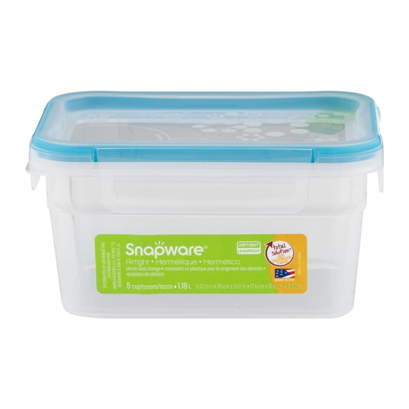 Snapware Total Solution 5-Cup Rectangular Plastic Food Storage Containers with Lid