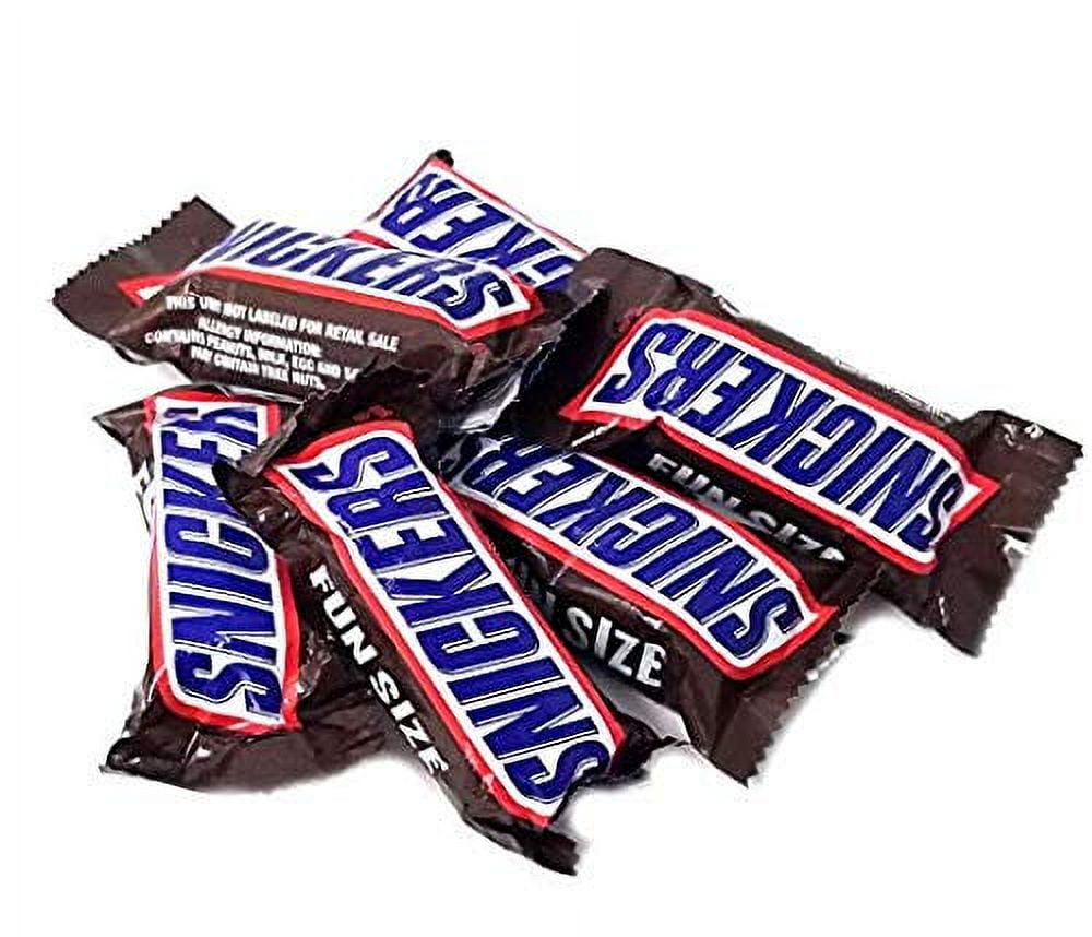 Snickers Chocolate Candy Bars, Fun Size, Individually Wrapped Candy