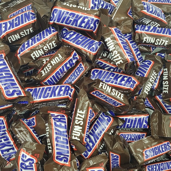 Snickers Fun Sizes Chocolate Caramel Candy Bars - Individually Wrapped Candy with Roasted Peanuts, Nougat, Caramel, and Milk Chocolate 3 Pounds