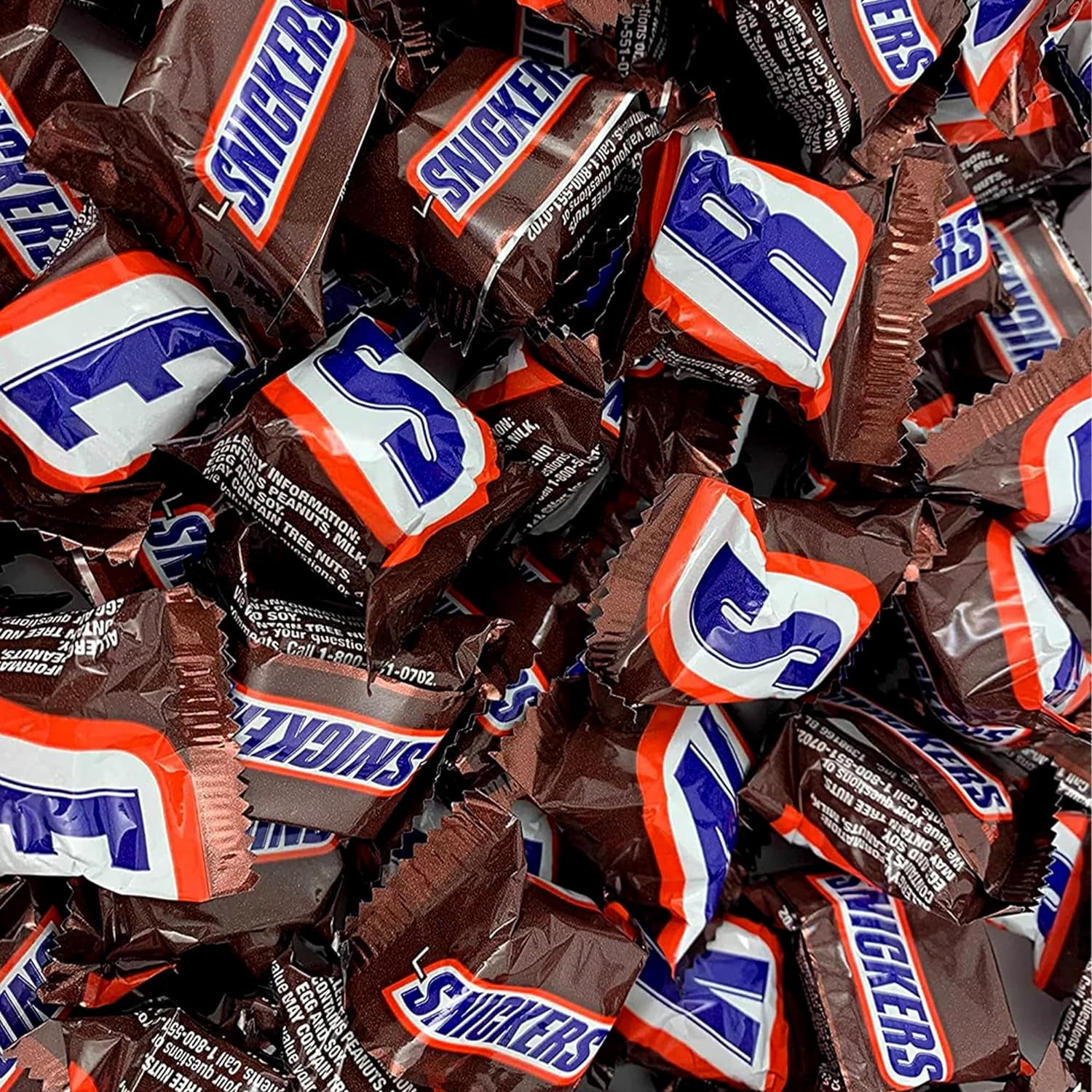 Snickers Mini 2LB Bag of Bulk Candy Bars. Candy & Chocolate Bars ...