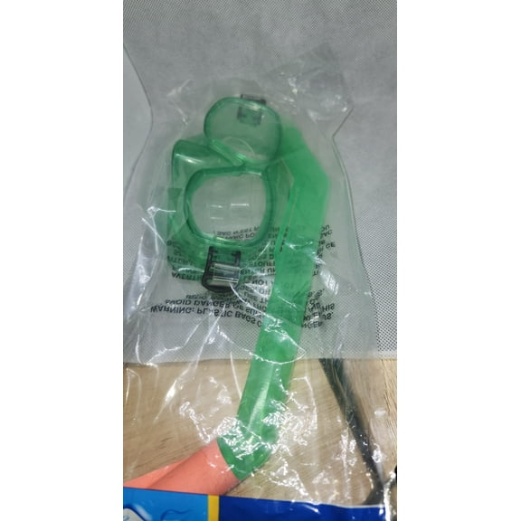 Snorkel Set Adults Snorkeling Gear Anti-Fog Panoramic View Swim Mask Dry Top Snorkel Kit for Snorkeling Scuba Diving Swimming Travel