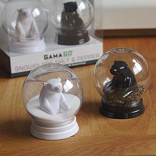 Snow Globe Salt & Pepper Shaker Set of 2