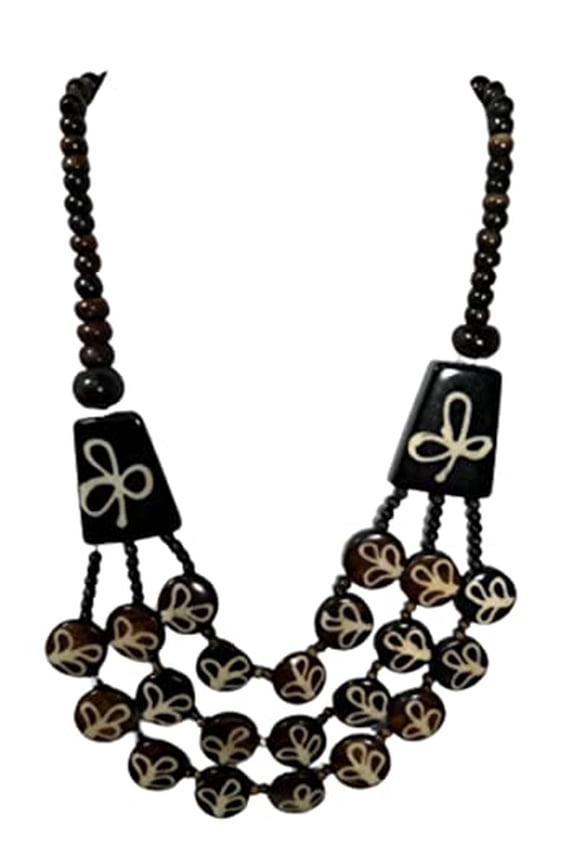 Himalayan Handicraft Bone 3 Strand Necklace Beautifully Painted Handmade In Nepal Comes with Box -14
