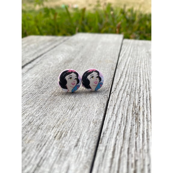 Snow White Stud Earrings Gift