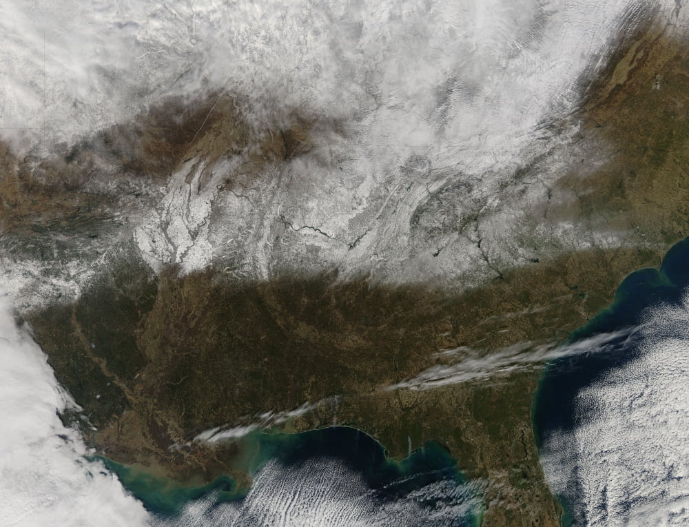 Snow cover stretching from northeastern Texas to the Carolinas Canvas Art - Stocktrek Images (32 x 25)