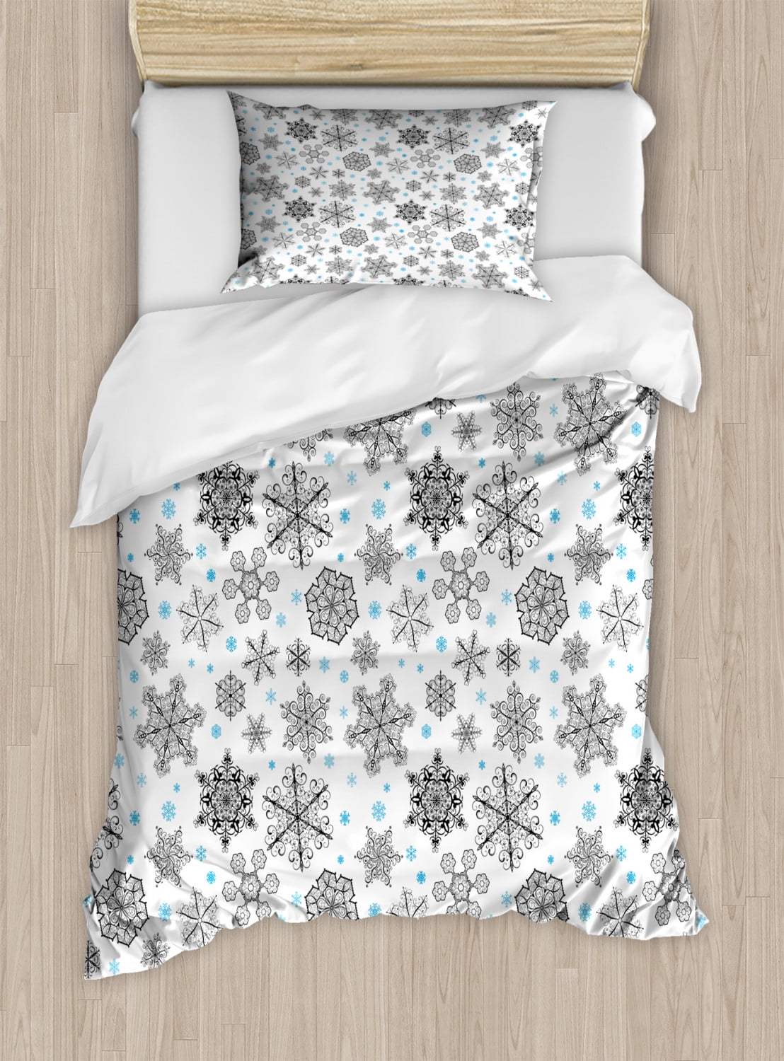 Twin Blue and White Snowflake Microfiber Duvet Cover Set
