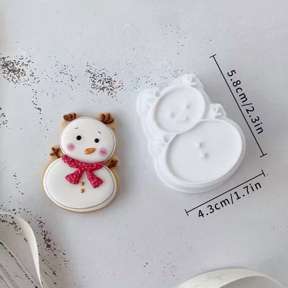 Snowman Cookie Cutter Set - 3 Pcs Stainless Steel Christmas Cookie Molds for Holiday Baking, Festive Snowman Shape Cutters for Winter Parties, Non-Stick & Easy to Clean, BPA-Free Food Grade