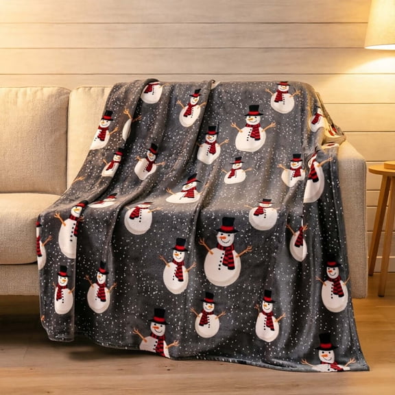 Snowman Throw Blanket for Couch or Bed, Soft Flannel Washable Decor Cover, Washable Blanket for Winter Use.