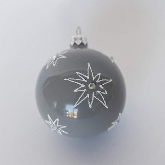 Snowy Star Pattern Ball Ornament