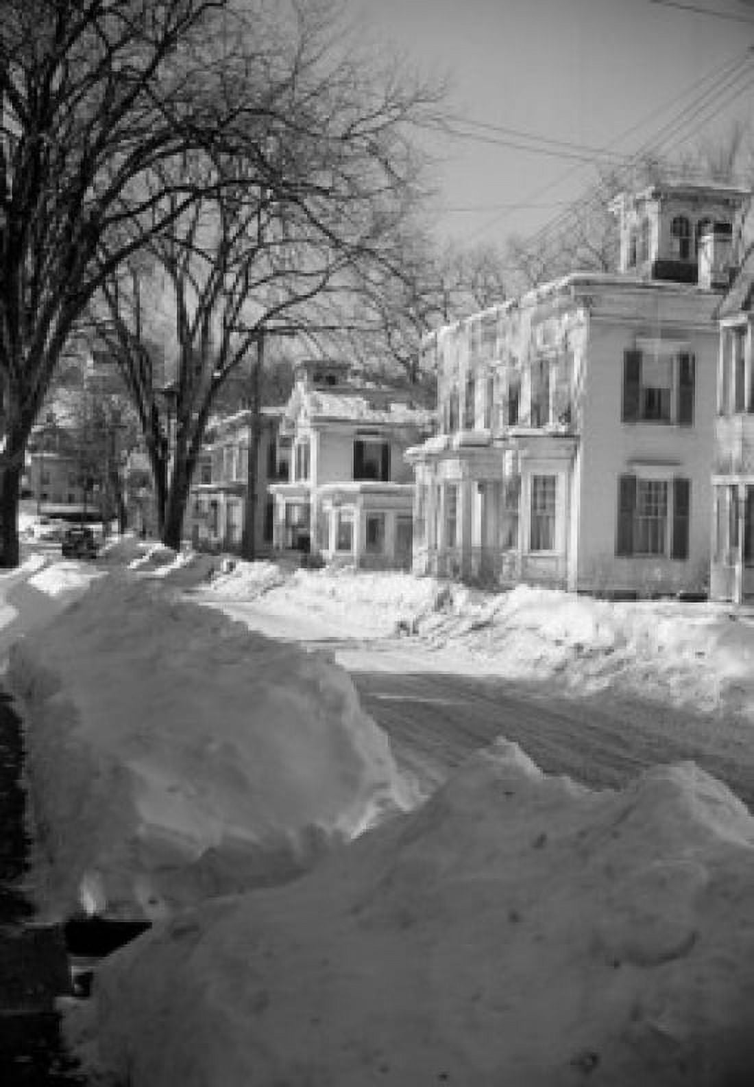Snowy street Canvas Art - (24 x 36)