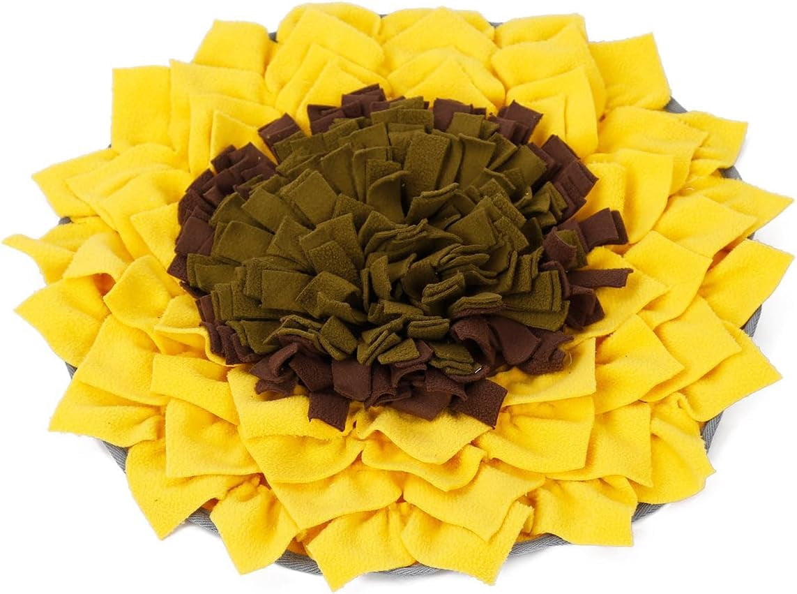 Snuffle Mat for Dogs, Large 19x19 Inch Plush Slow Feeder Mental Enrichment Toy, Interactie Foraging Puzzle to Reduce Anxiety & Boredom, Machine Washable Durable Chew Toy for All Breeds, Yellow