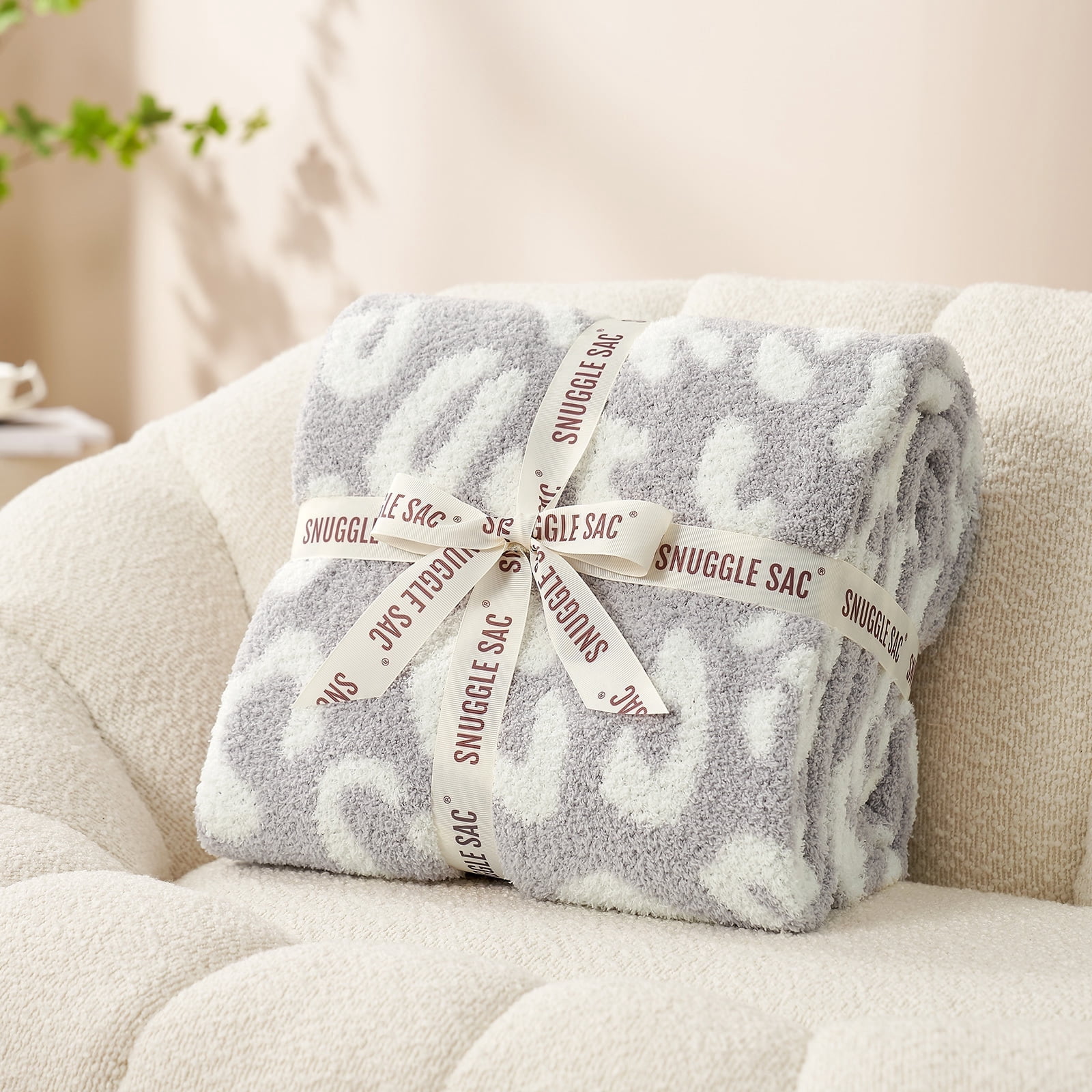 Snuggle Sac Modern Gray Leopard Microfiber Throws, 90" x 90"